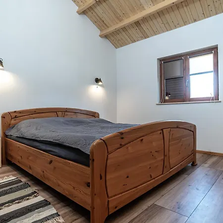 Adlin Apartment